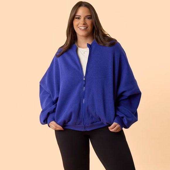 Blogilates Sweaters - NWT Blogilates Women's Marshmallow Bomber Jacket size small